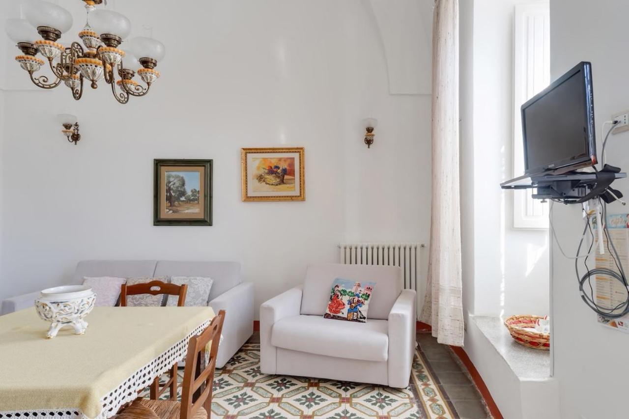 La Torre Antica Dimora Apartment Giuggianello Exterior foto