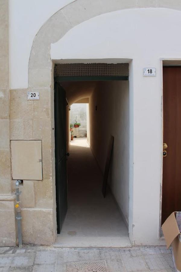 La Torre Antica Dimora Apartment Giuggianello Exterior foto